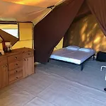 Zecamping 4 Etoiles Familial Animaux Acceptes Parc Aquatique Et Restaurant Chalet Loupiac (Lot)