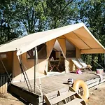 Zecamping 4 Etoiles Familial Animaux Acceptes Parc Aquatique Et Restaurant Chalet *