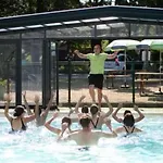 Zecamping 4 Etoiles Familial Animaux Acceptes Parc Aquatique Et Restaurant Chalet *