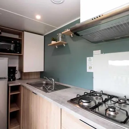 4 Etoiles - Piscine - Ccafdif *