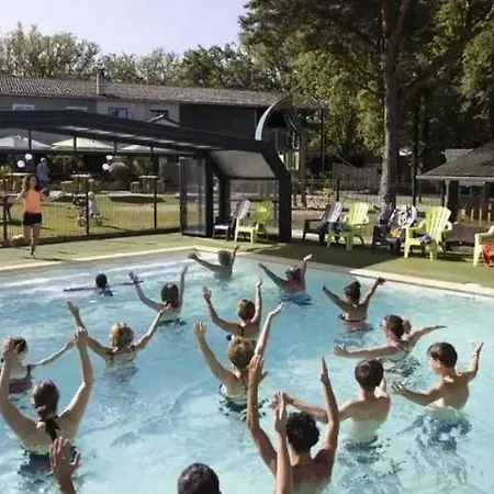 4 Etoiles - Piscine - Ccafdif *