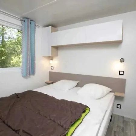 Кемпинг 4 Etoiles - Piscine - Ccafdif