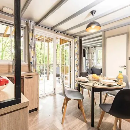 Кемпинг 4 Etoiles - Piscine - Ccafdif *