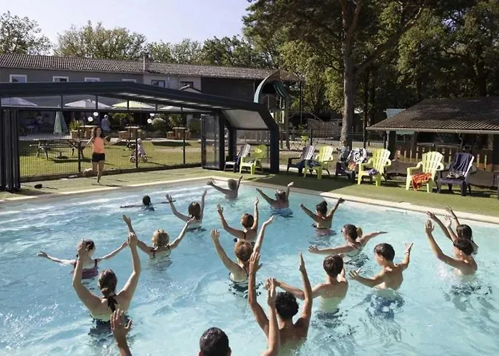 مكان تخييم 4 Etoiles - Piscine - Ccafdif Loupiac (Lot)