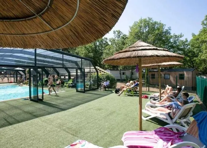 4 Etoiles - Piscine - Ccafdif *