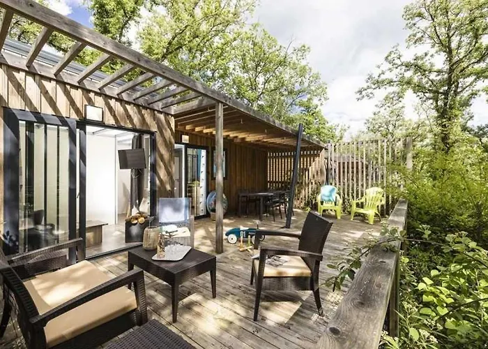 Zecamping 4 Familial Animaux Acceptes Parc Aquatique Et Restaurant * Loupiac (Lot)