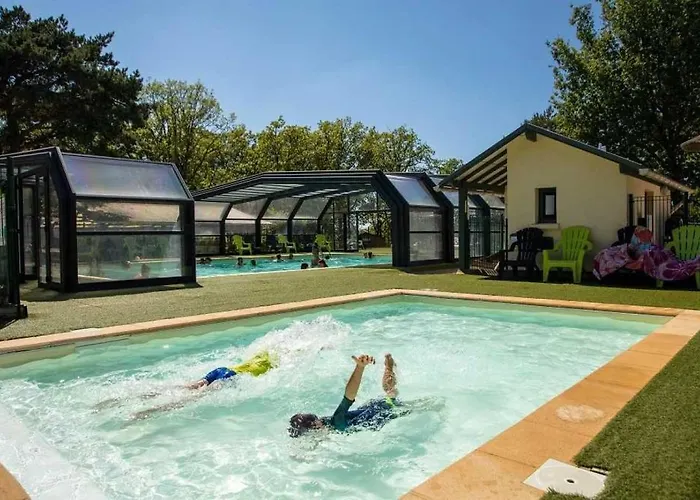 Zecamping 4 Familial Animaux Acceptes Parc Aquatique Et Restaurant