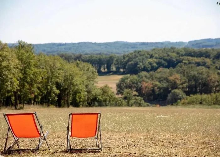 Zecamping 4 Familial Animaux Acceptes Parc Aquatique Et Restaurant Chalet *