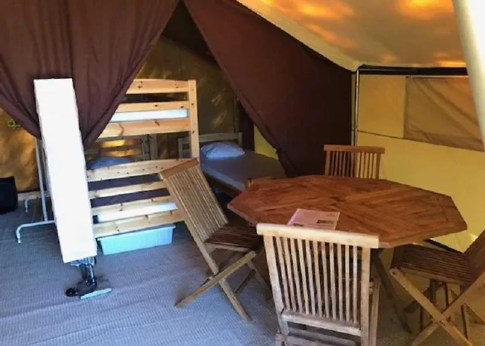 Zecamping 4 Familial Animaux Acceptes Parc Aquatique Et Restaurant