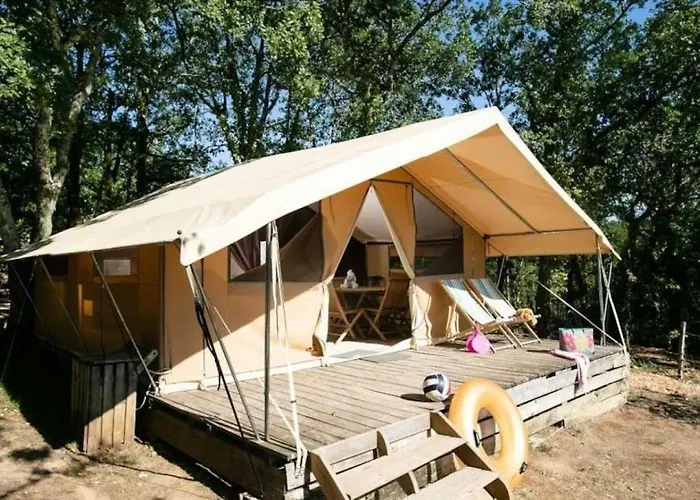 4 Etoiles - Piscine - Ccafdif مكان تخييم *