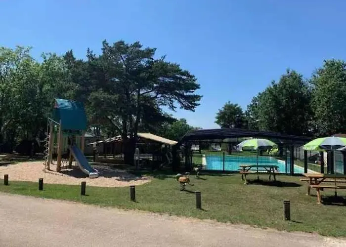 Chalet Zecamping 4 Familial Animaux Acceptes Parc Aquatique Et Restaurant
