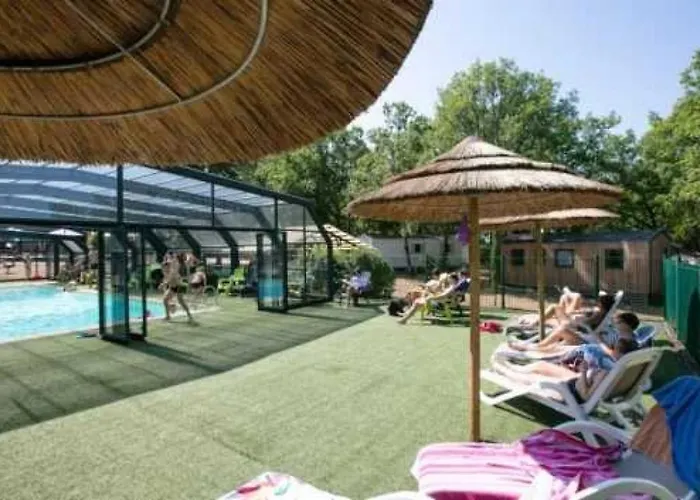 Zecamping 4 Familial Animaux Acceptes Parc Aquatique Et Restaurant Chalet