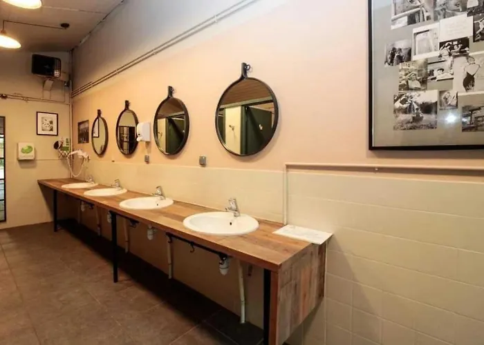 مكان تخييم 4 Etoiles - Piscine - Ccafdif