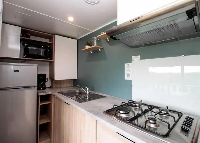 4 Etoiles - Piscine - Ccafdif *