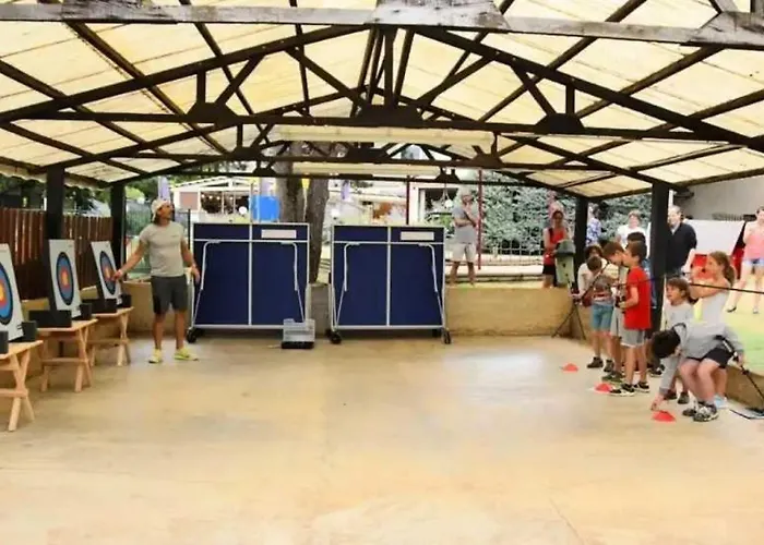 Zecamping 4 Familial Animaux Acceptes Parc Aquatique Et Restaurant *