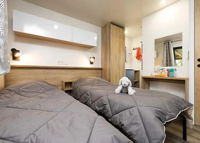 Zecamping 4 Familial Animaux Acceptes Parc Aquatique Et Restaurant