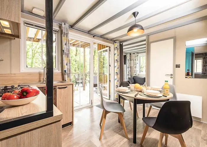 مكان تخييم 4 Etoiles - Piscine - Ccafdif *