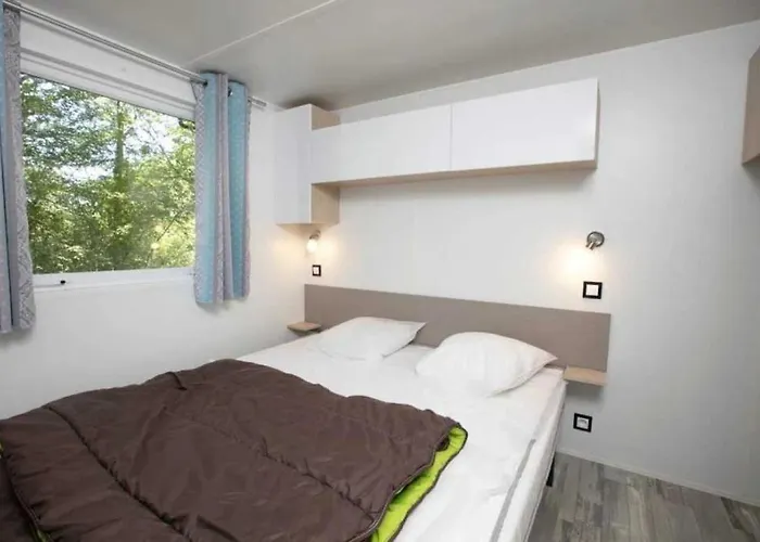 مكان تخييم 4 Etoiles - Piscine - Ccafdif Loupiac (Lot)