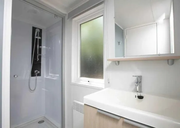 4 Etoiles - Piscine - Ccafdif مكان تخييم *